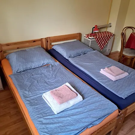 Balaton 根尼斯迪亚斯