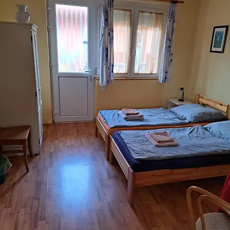 Balaton Apartman *