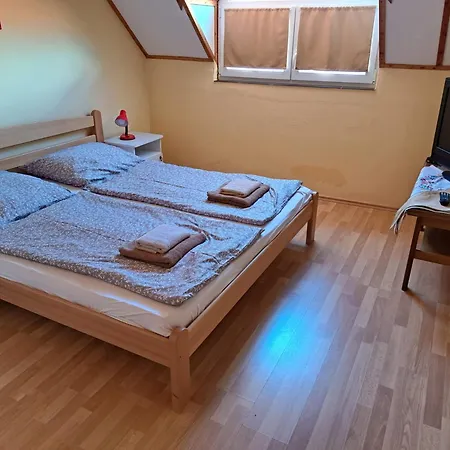 公寓 Balaton 根尼斯迪亚斯